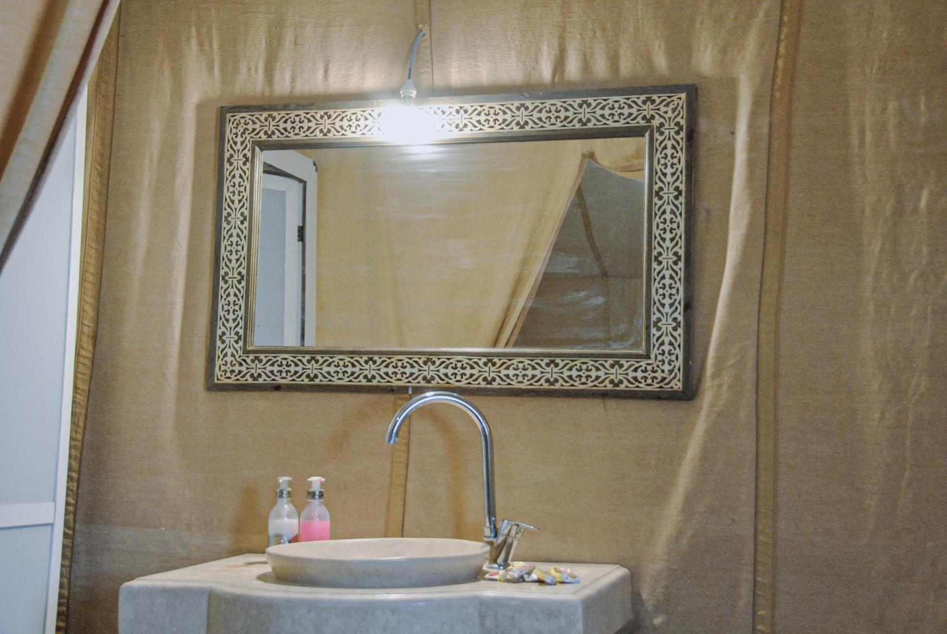 Camel Trips Luxury Camp Otel Merzouga Dış mekan fotoğraf